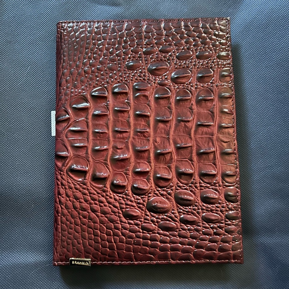 Elegant Crocodile Embossed Leather Cover